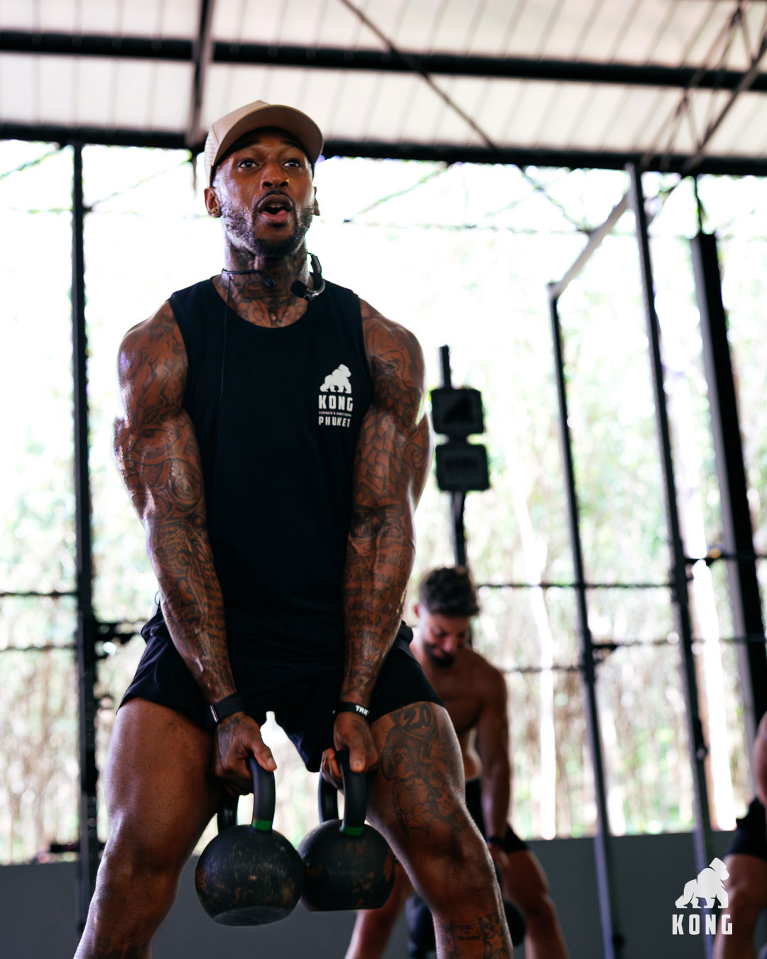 kettlebell-training-darius-bascom-Kong-Wellness-Phuket